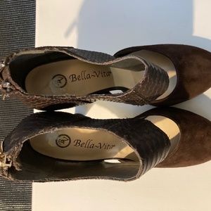 Bella Vita Brown Textured Heels